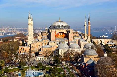 How many years was Hagia Sophia a church?