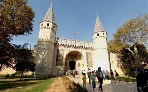 How to get to Topkapi Palace from Taksim?