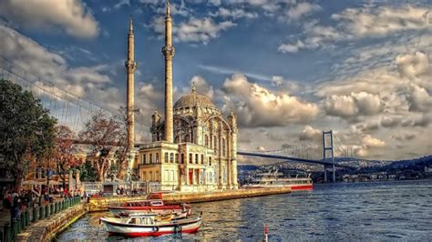Is Istanbul good for tourists?
