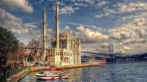 What is the most beautiful area of Istanbul?