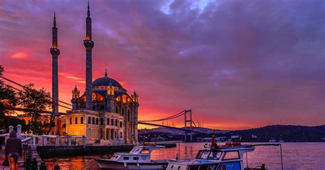 Which side of Istanbul is more beautiful?