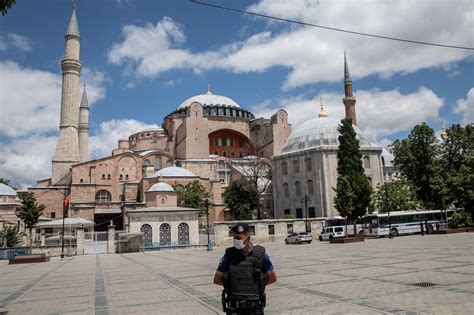 Why do Muslims want Hagia Sophia?