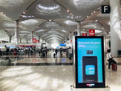 Can you take Uber from Istanbul airport to city?