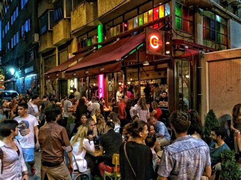 Is Istanbul a party town?