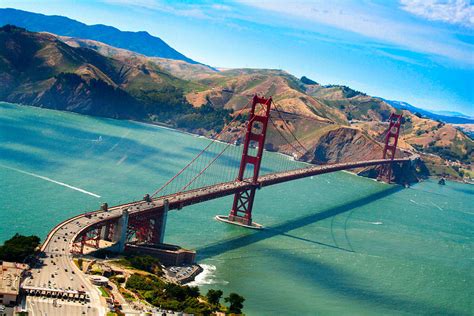 What Bay Does The Golden Gate Bridge Go Over?