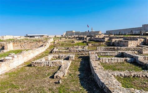 What is the oldest city ruins in the world?