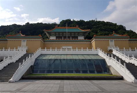 Which Museum Houses The Largest Collection Of Chinese Artwork In The World?