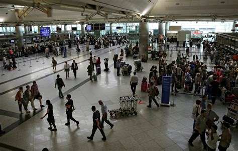 Why is Istanbul Airport so busy?
